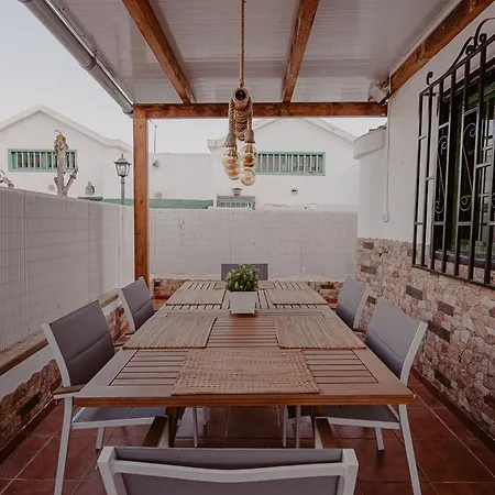 In Mit Grill, Garten Und Terrasse *
