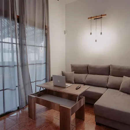 Ferienbungalow Mit Grill, Garten Und Terrasse *